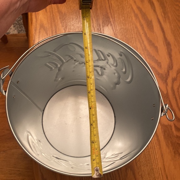 Retro Coca Cola Red White Santa Tin Bucket wHandle EUC 7 1/2” Tall - Picture 11 of 15